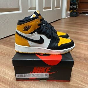 Air Jordan 1 Retro High OG "Taxi" (GS) Size 6.5